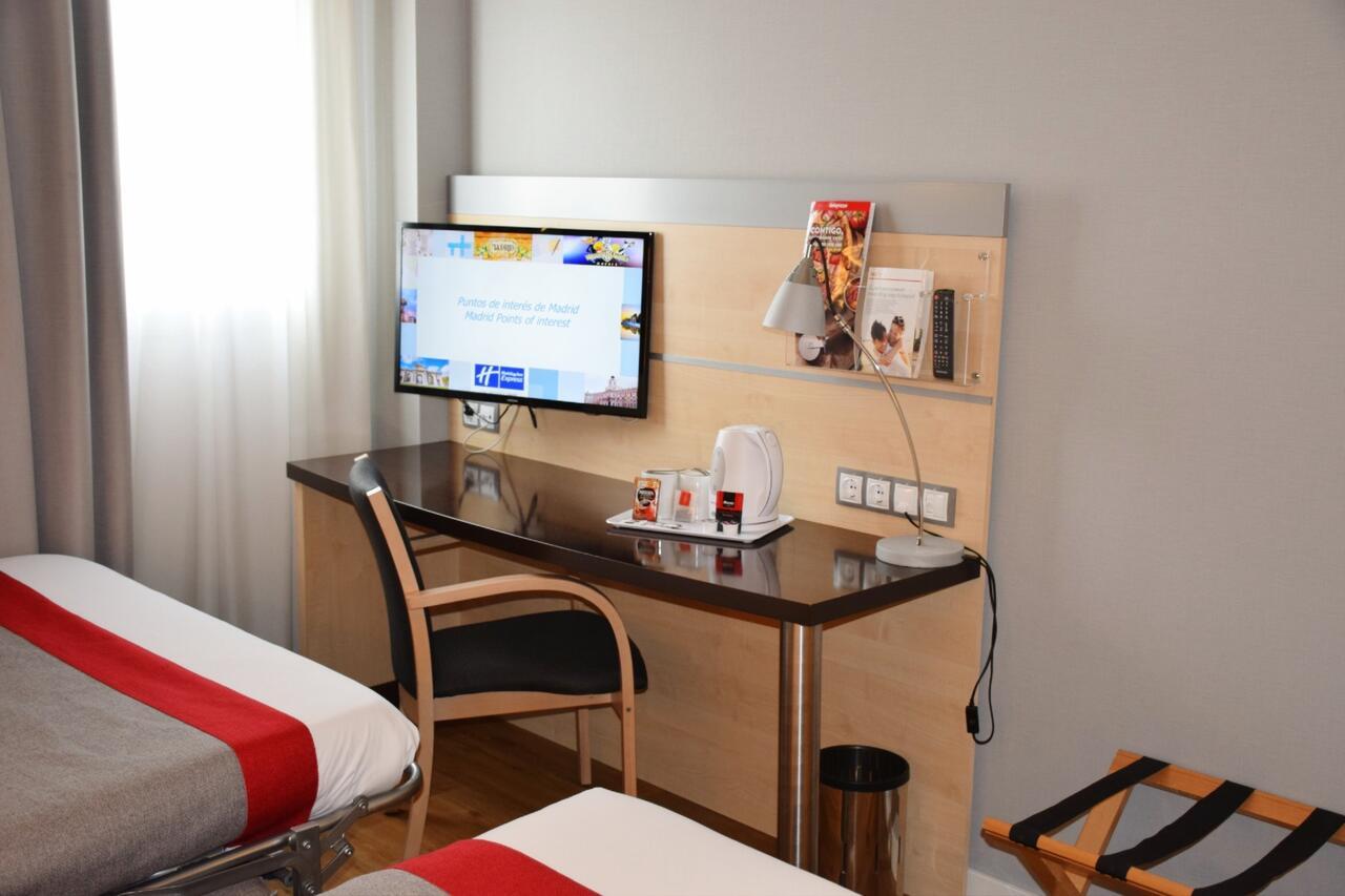 Hotel Holiday Inn Express Madrid-Rivas By Ihg Экстерьер фото