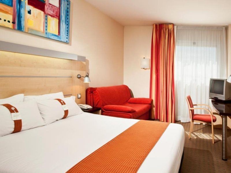 Hotel Holiday Inn Express Madrid-Rivas By Ihg Экстерьер фото