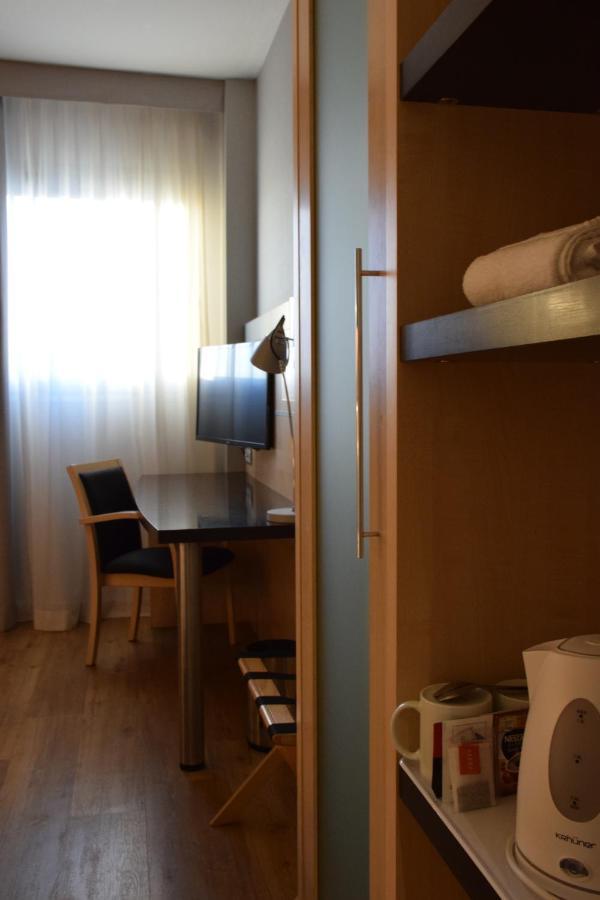 Hotel Holiday Inn Express Madrid-Rivas By Ihg Экстерьер фото